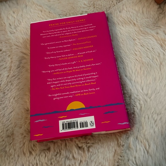 The happy place book - Picture 2 of 3